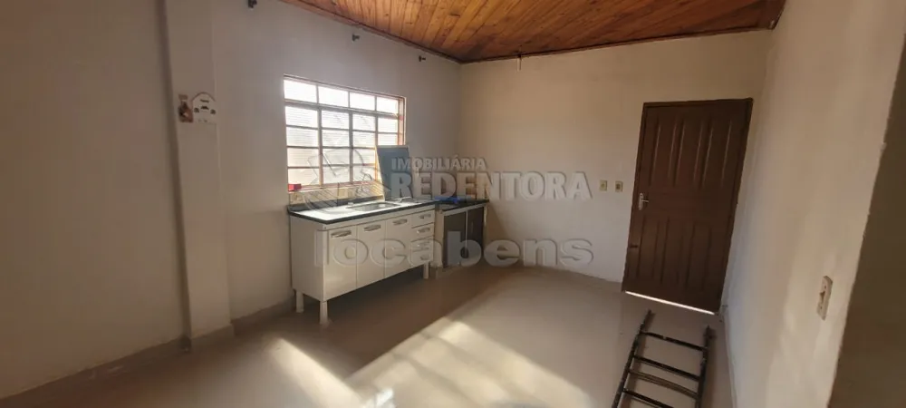 Alugar Casa / Padrão em São José do Rio Preto R$ 1.500,00 - Foto 14