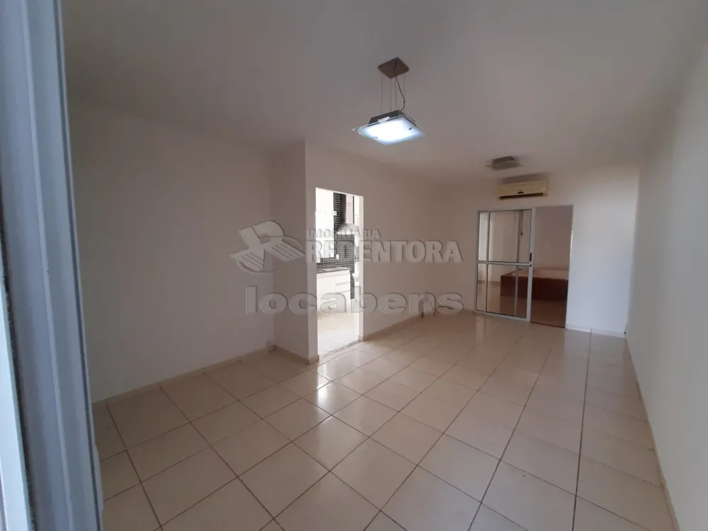 Alugar Casa / Condomínio em São José do Rio Preto R$ 1.800,00 - Foto 7