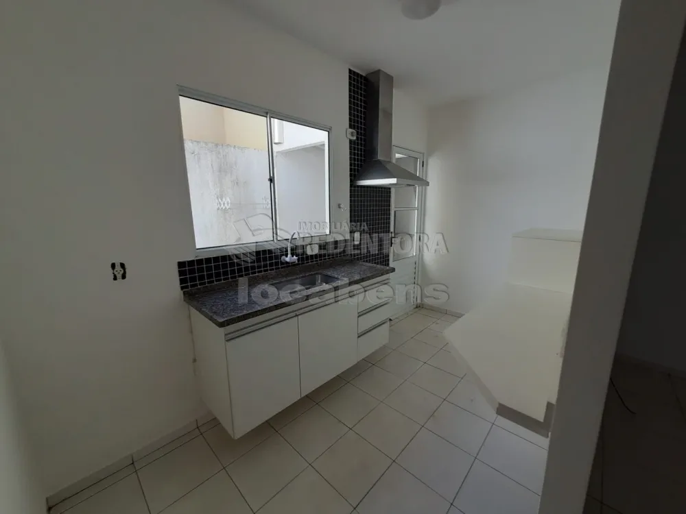 Alugar Casa / Condomínio em São José do Rio Preto R$ 1.800,00 - Foto 13