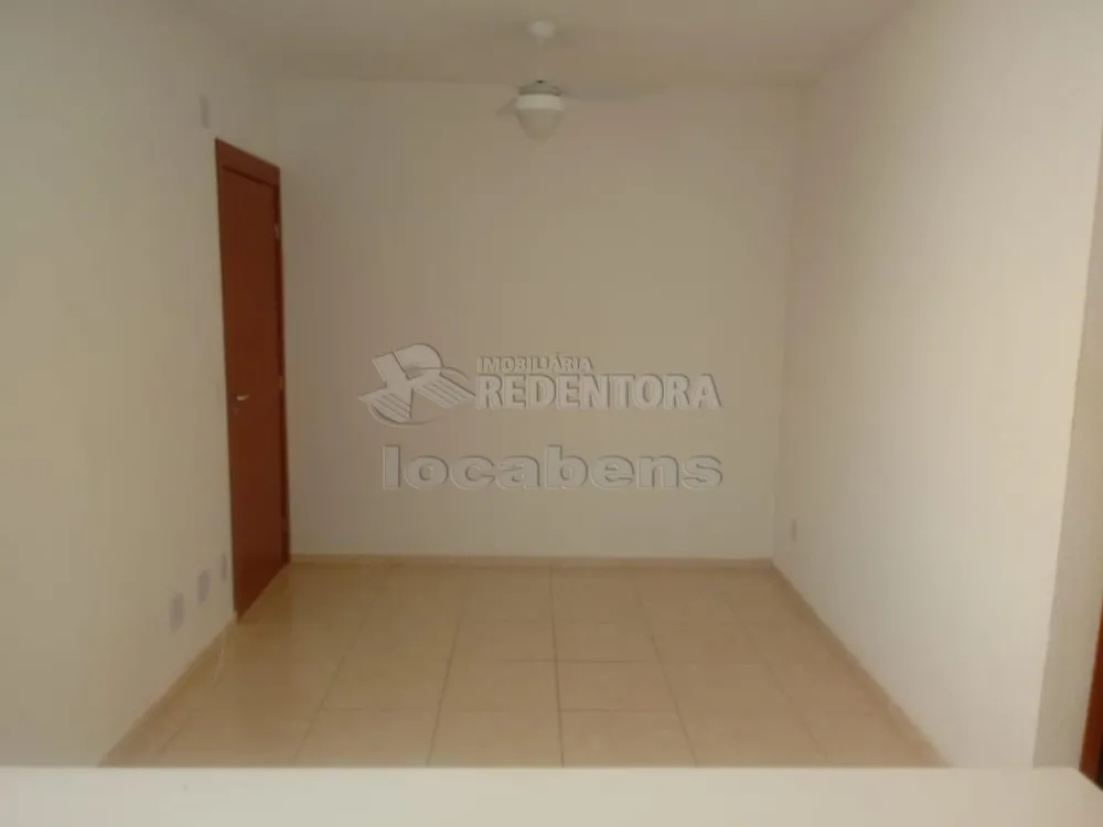 Alugar Apartamento / Padrão em São José do Rio Preto R$ 700,00 - Foto 3