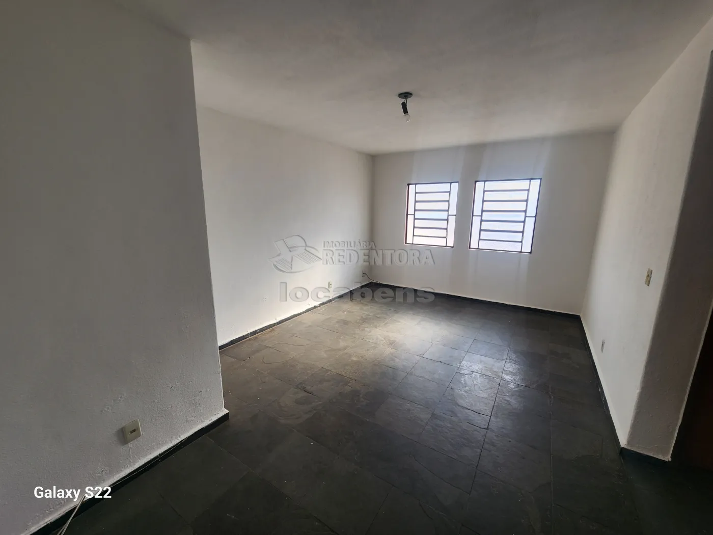 Alugar Apartamento / Padrão em São José do Rio Preto apenas R$ 900,00 - Foto 1