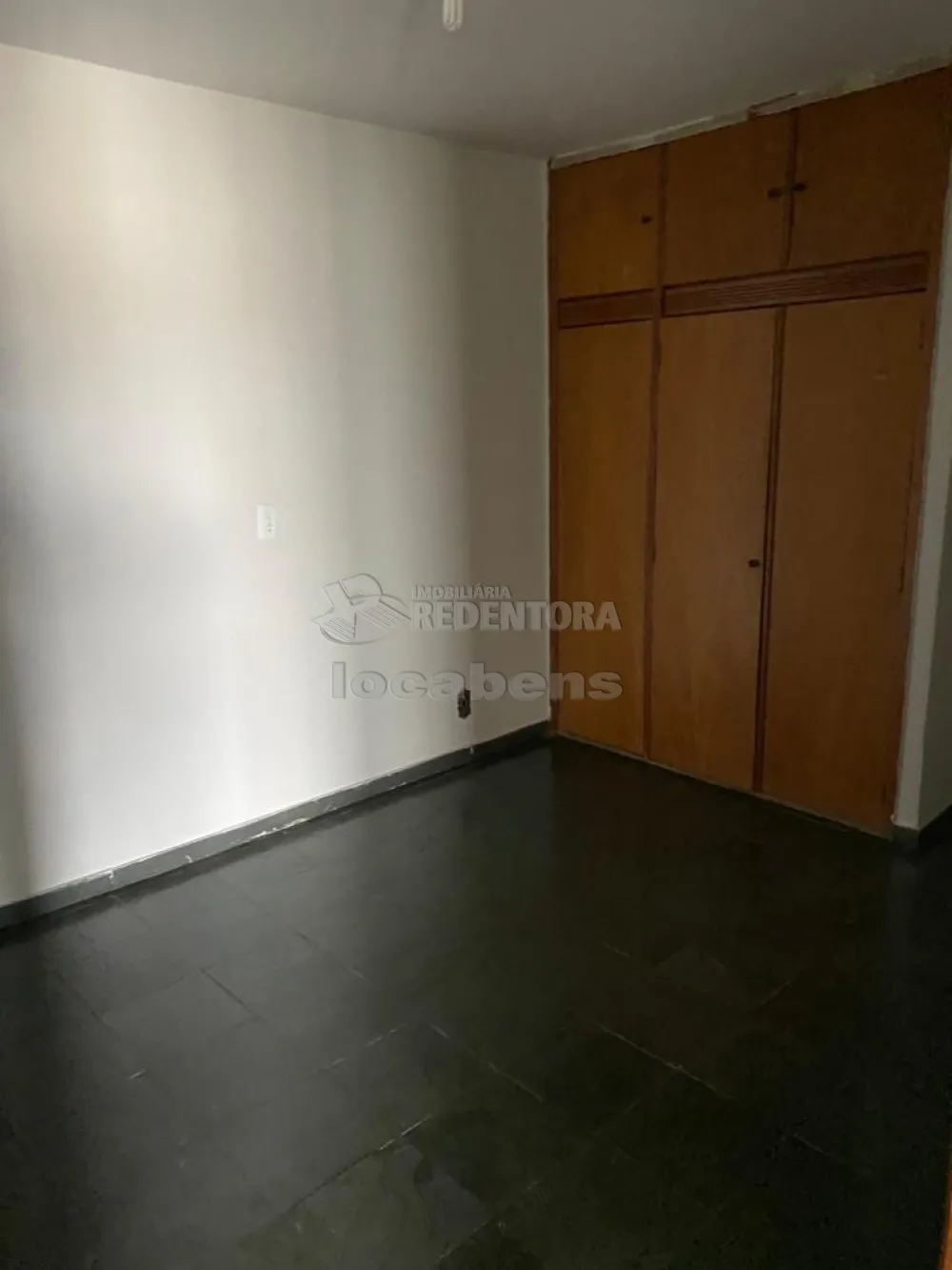 Comprar Apartamento / Padrão em São José do Rio Preto R$ 165.000,00 - Foto 4