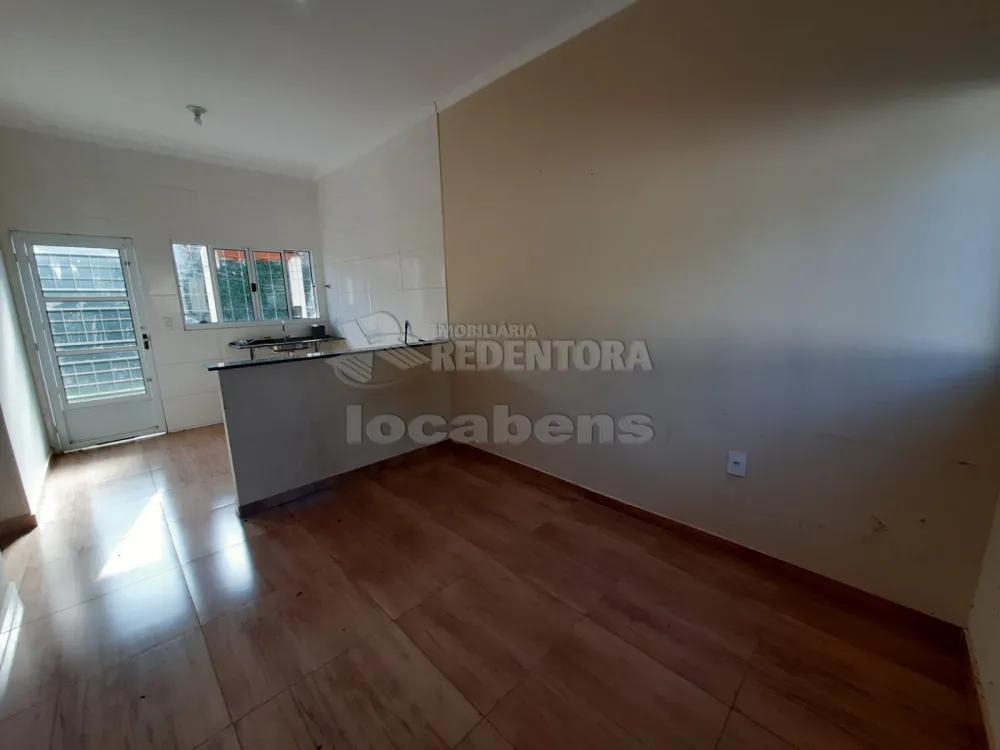 Alugar Casa / Padrão em São José do Rio Preto R$ 1.000,00 - Foto 3