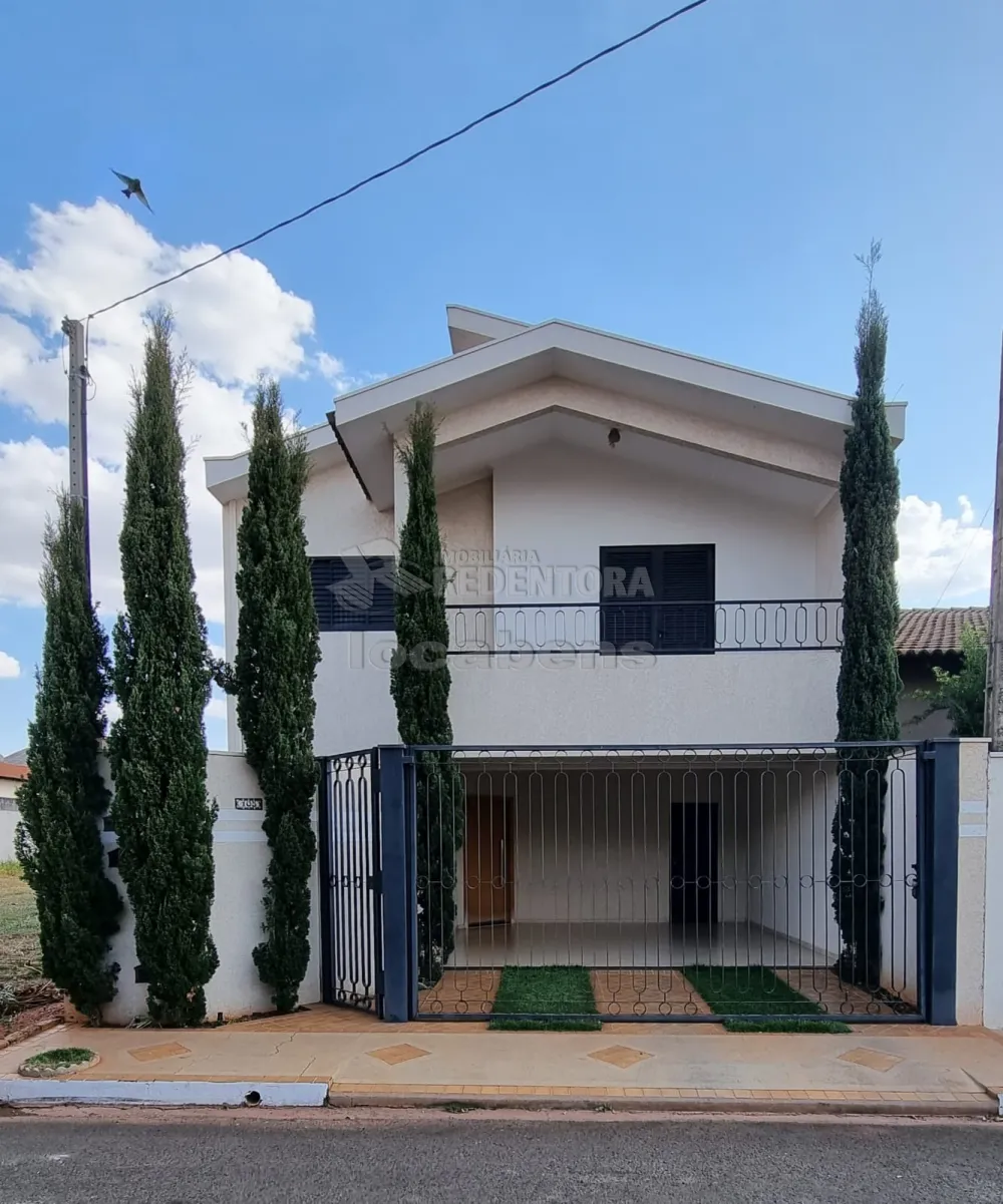 Sobrado à venda com 3 quartos, 248m² - Foto 1