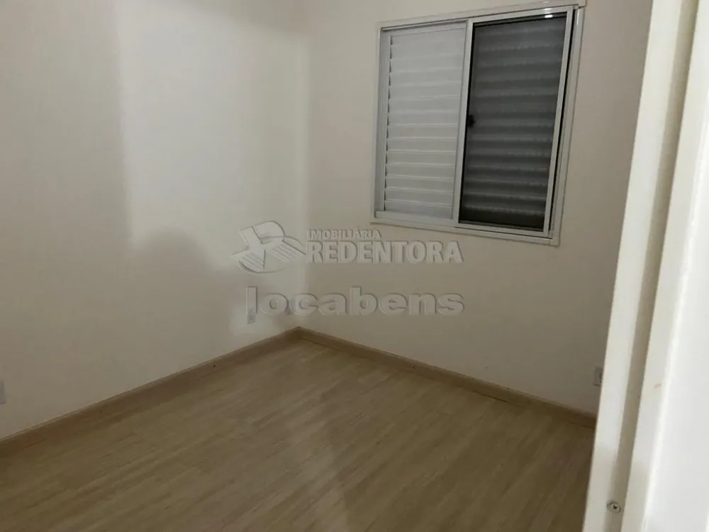 Alugar Apartamento / Padrão em São José do Rio Preto R$ 1.100,00 - Foto 5