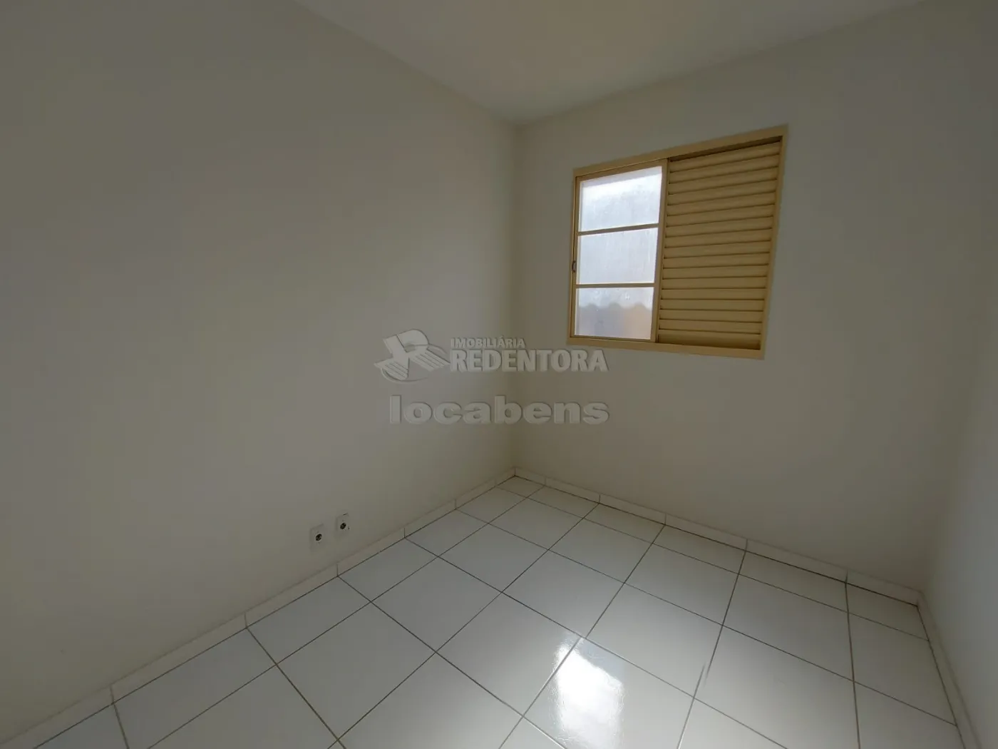 Alugar Apartamento / Padrão em São José do Rio Preto R$ 750,00 - Foto 6