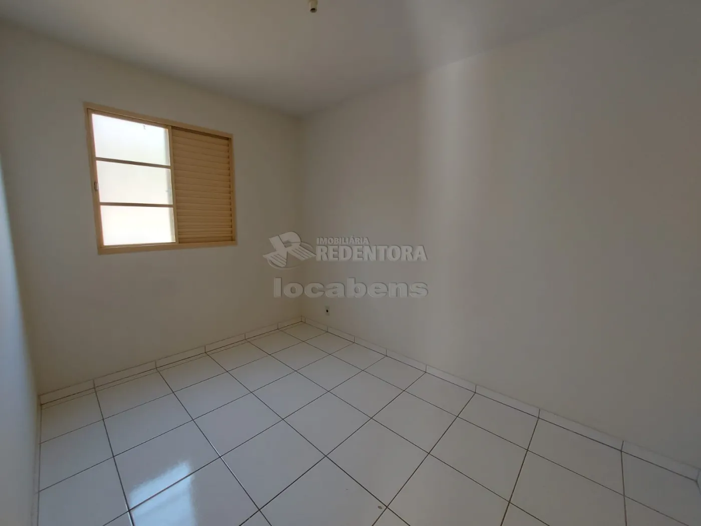 Alugar Apartamento / Padrão em São José do Rio Preto R$ 750,00 - Foto 10