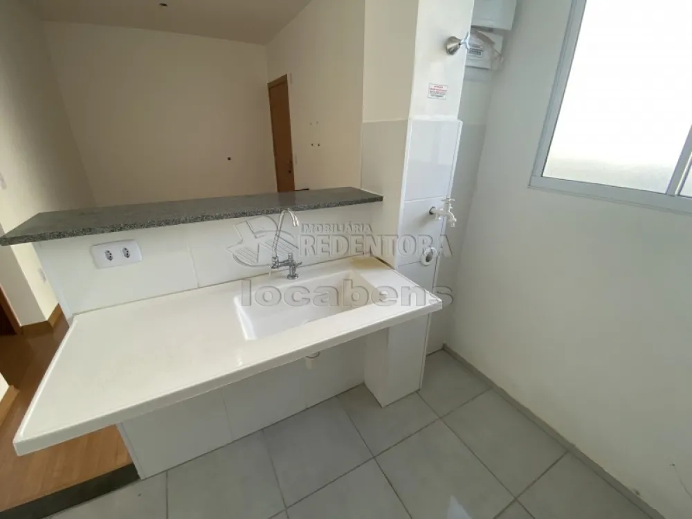 Alugar Apartamento / Padrão em São José do Rio Preto R$ 700,00 - Foto 11