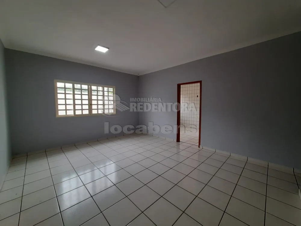 Casa para alugar com 3 quartos, 130m² - Foto 4