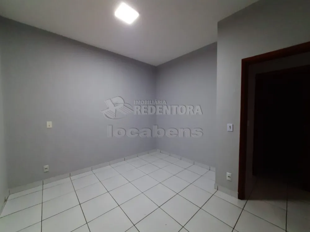 Casa para alugar com 3 quartos, 130m² - Foto 11