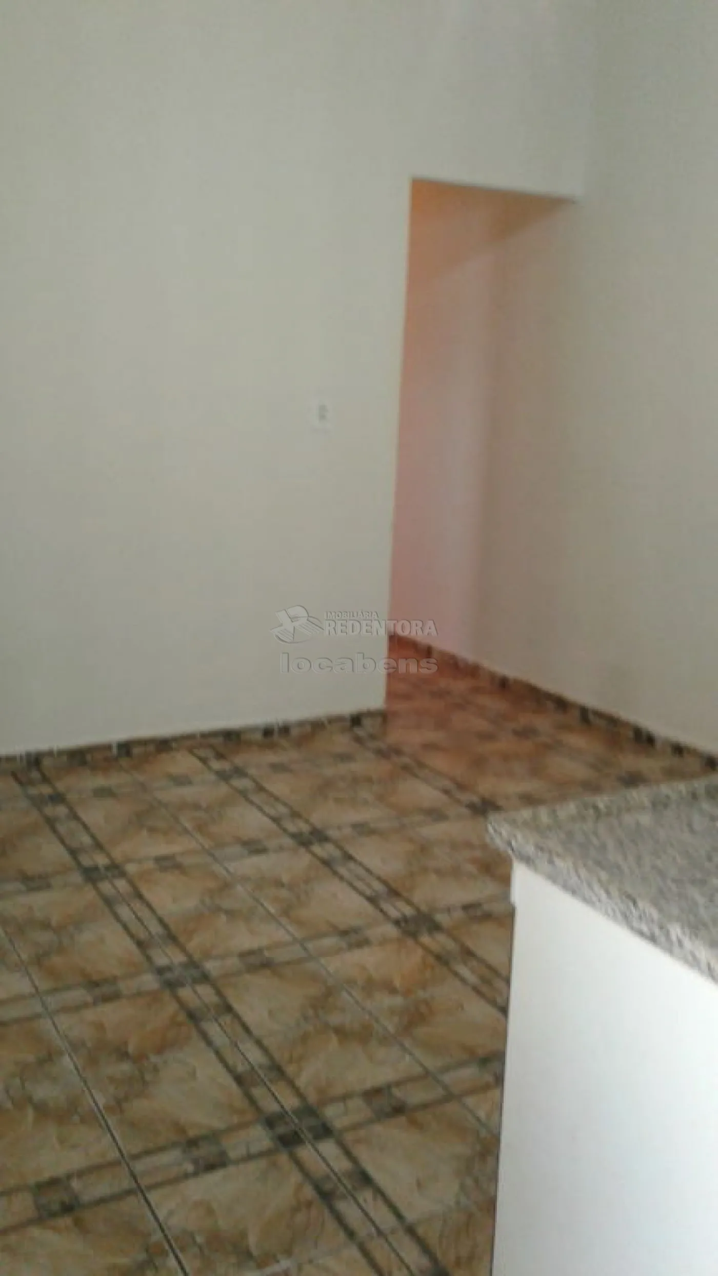 Alugar Casa / Padrão em São José do Rio Preto R$ 1.100,00 - Foto 16