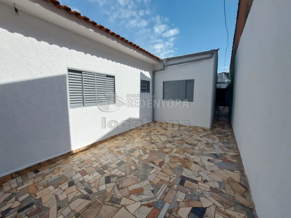 Alugar Casa / Padrão em São José do Rio Preto apenas R$ 1.100,00 - Foto 3