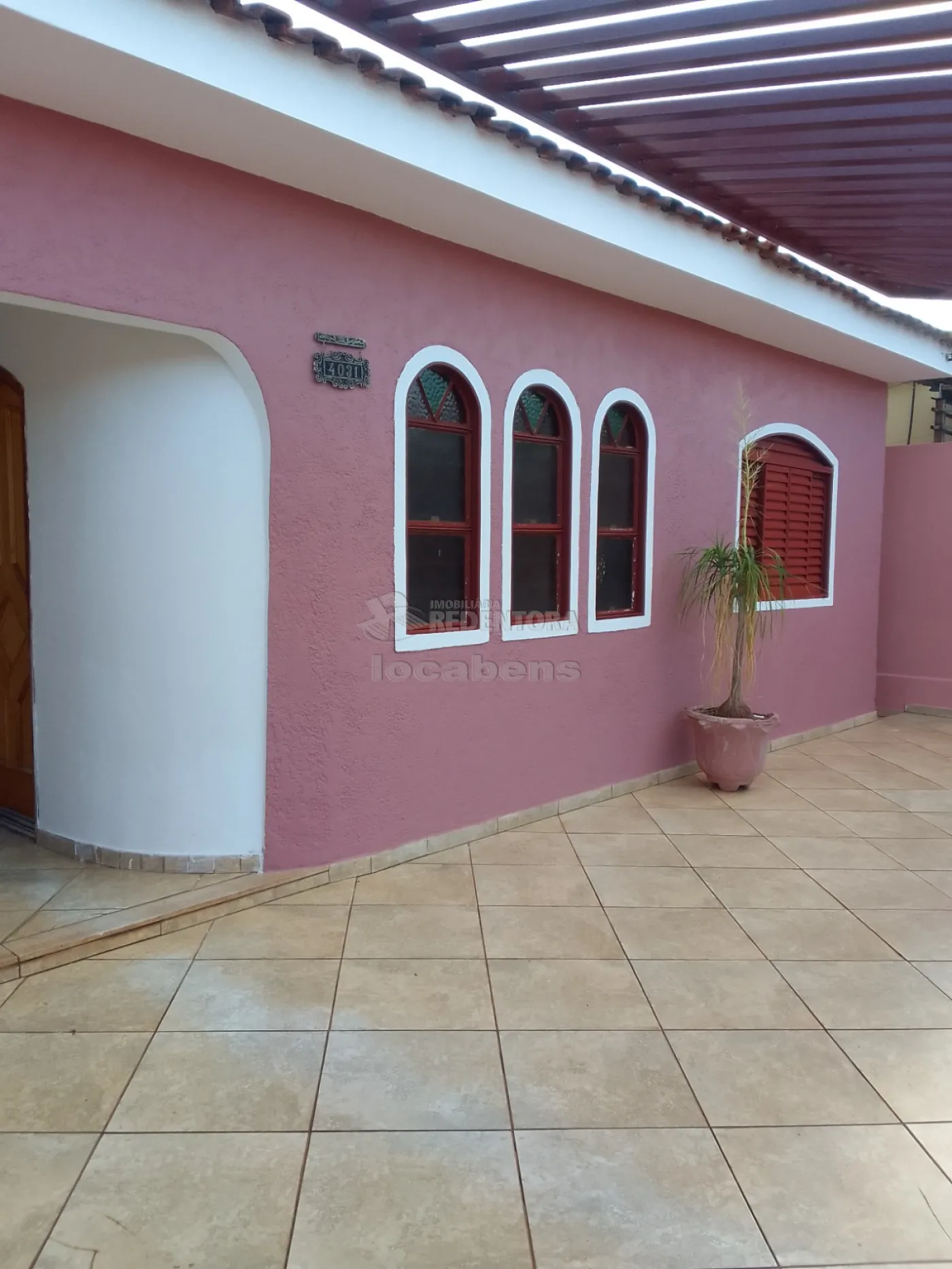 Comprar Casa / Padrão em São José do Rio Preto R$ 340.000,00 - Foto 1