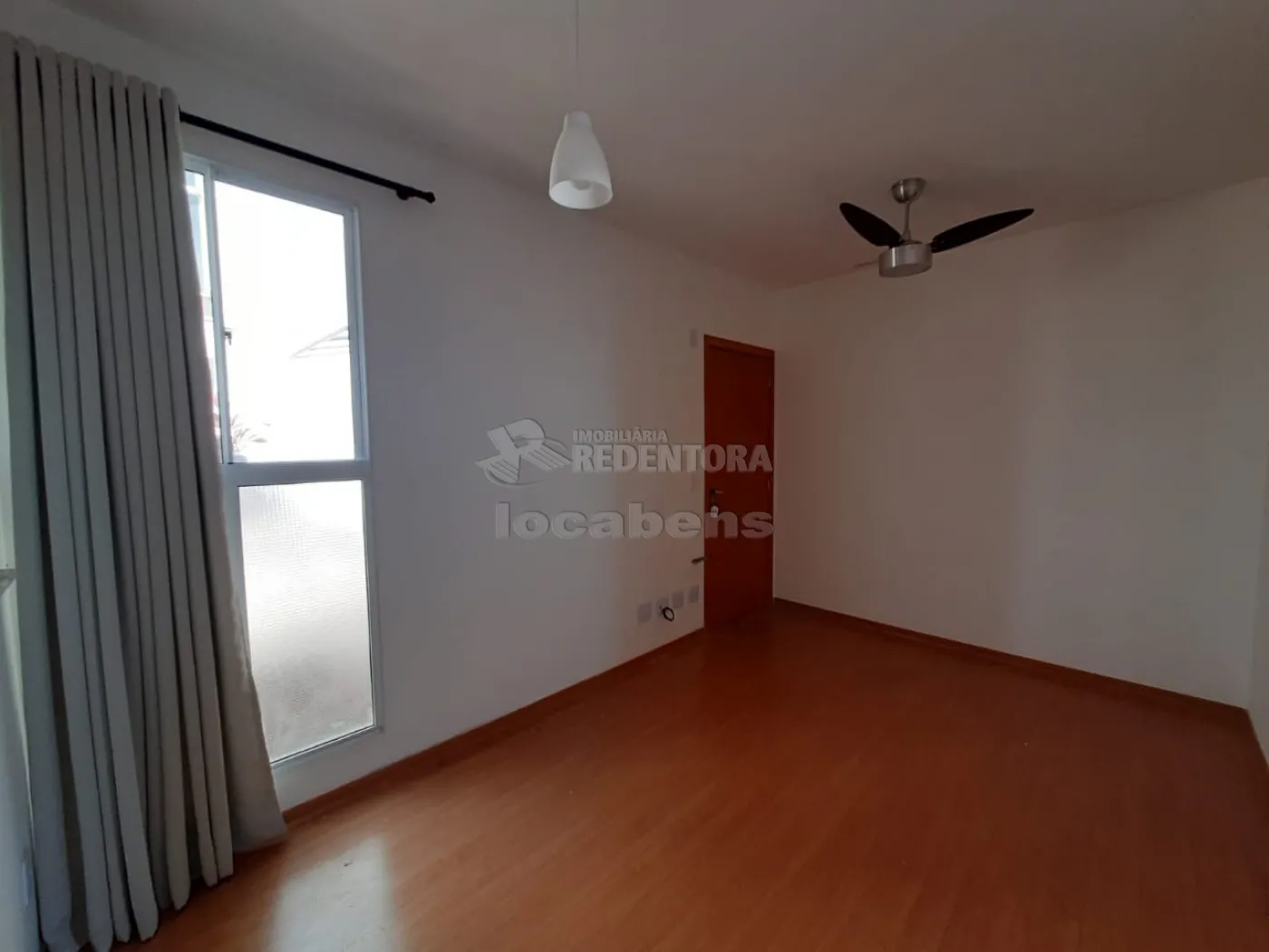 Alugar Apartamento / Padrão em São José do Rio Preto R$ 950,00 - Foto 2