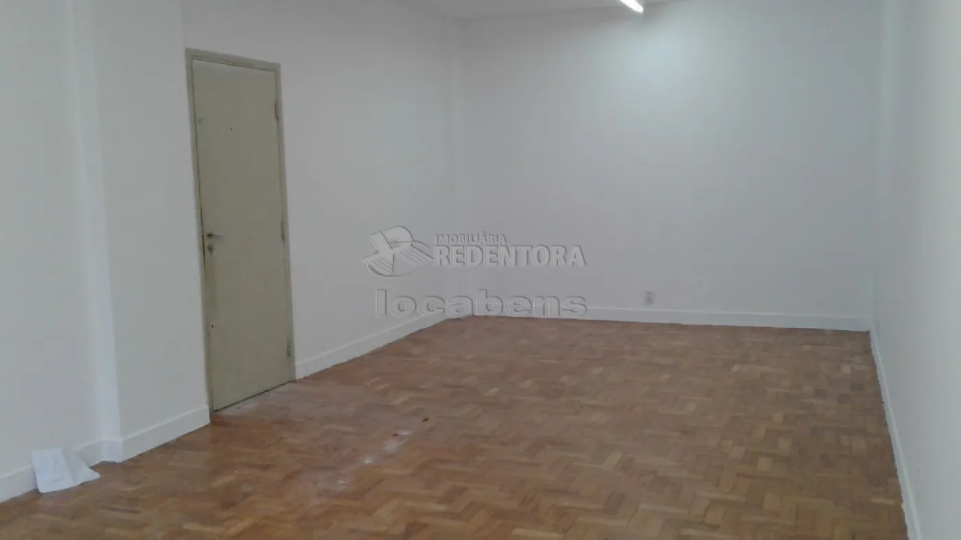 Alugar Comercial / Sala em São José do Rio Preto R$ 900,00 - Foto 15