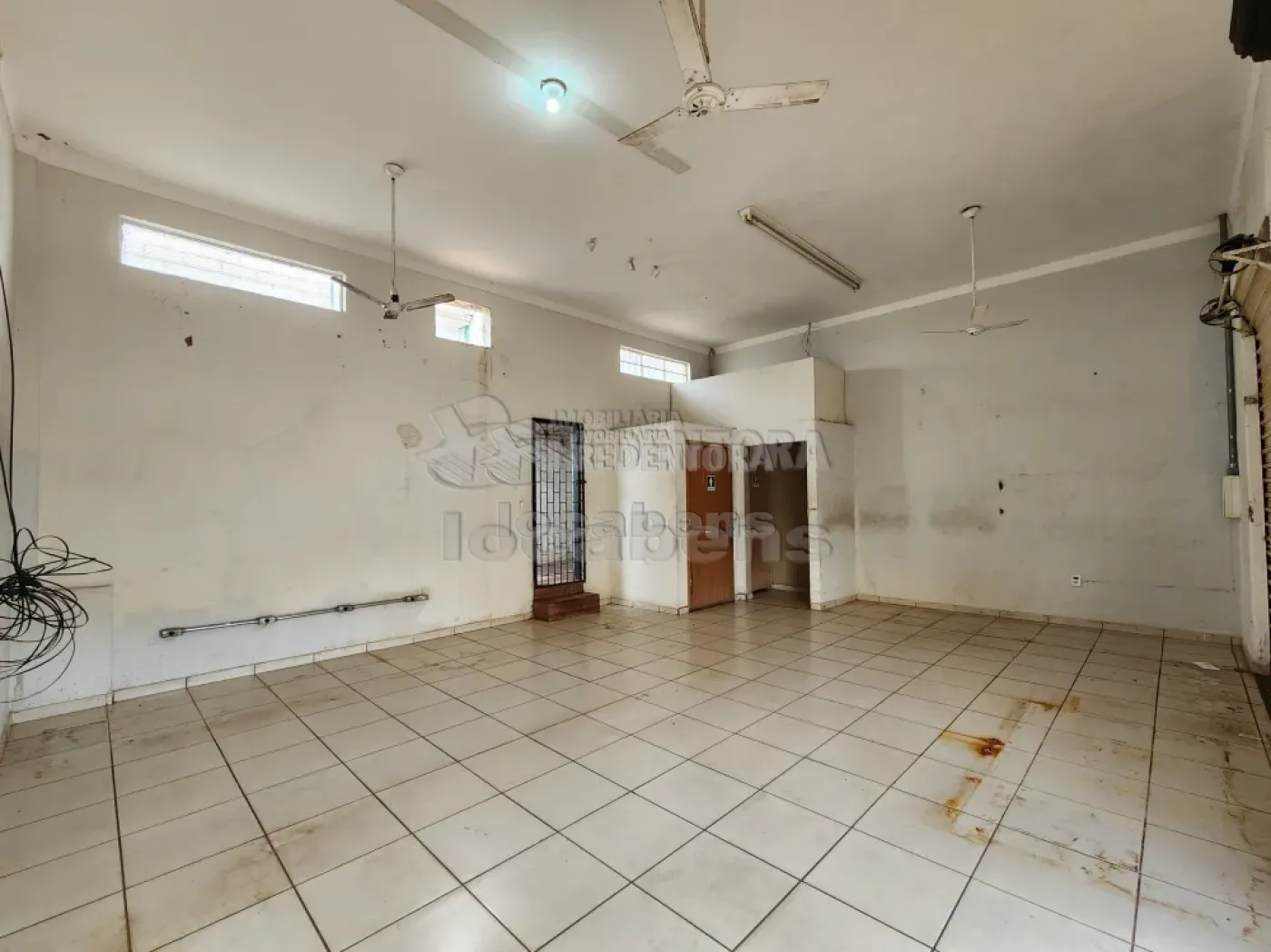 Comprar Comercial / Salão em São José do Rio Preto apenas R$ 450.000,00 - Foto 1