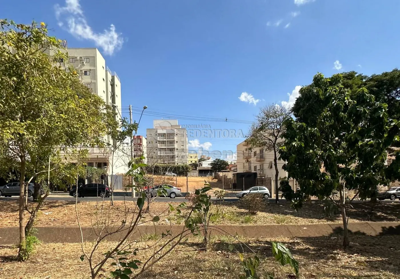 Comprar Terreno / Área em São José do Rio Preto R$ 2.400.000,00 - Foto 3