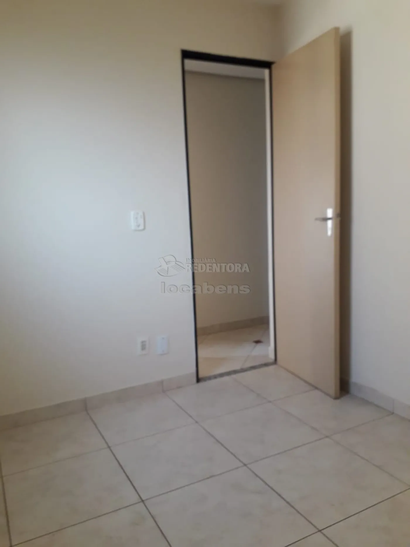 Alugar Apartamento / Padrão em São José do Rio Preto R$ 850,00 - Foto 7