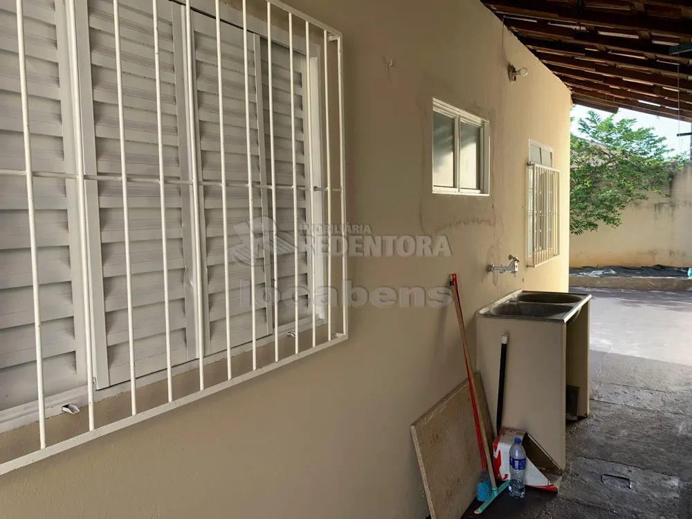 Alugar Casa / Padrão em São José do Rio Preto R$ 950,00 - Foto 9