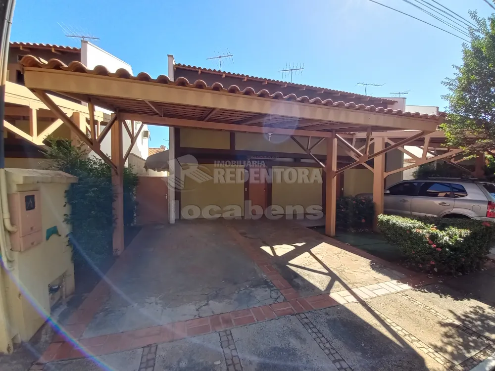 Casa de Condomínio para alugar com 3 quartos, 140m² - Foto 1