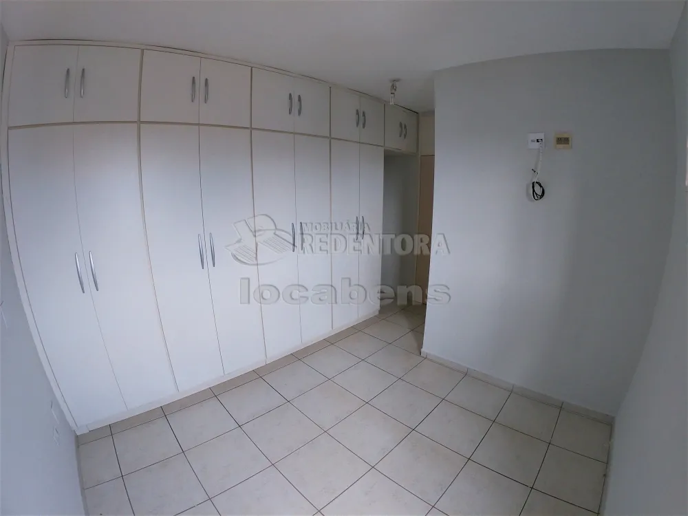 Alugar Apartamento / Padrão em São José do Rio Preto R$ 1.700,00 - Foto 14