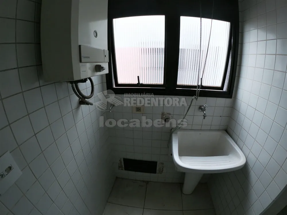 Alugar Apartamento / Padrão em São José do Rio Preto R$ 1.700,00 - Foto 16