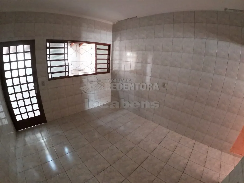 Alugar Casa / Padrão em São José do Rio Preto R$ 1.200,00 - Foto 6