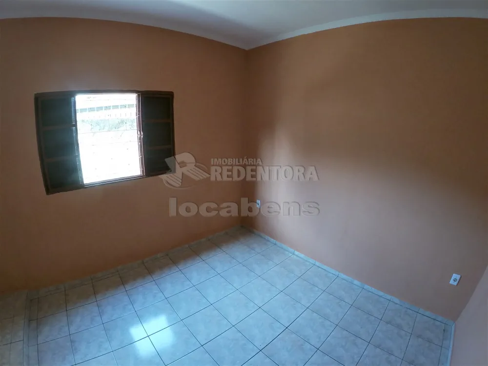 Alugar Casa / Padrão em São José do Rio Preto R$ 1.200,00 - Foto 10