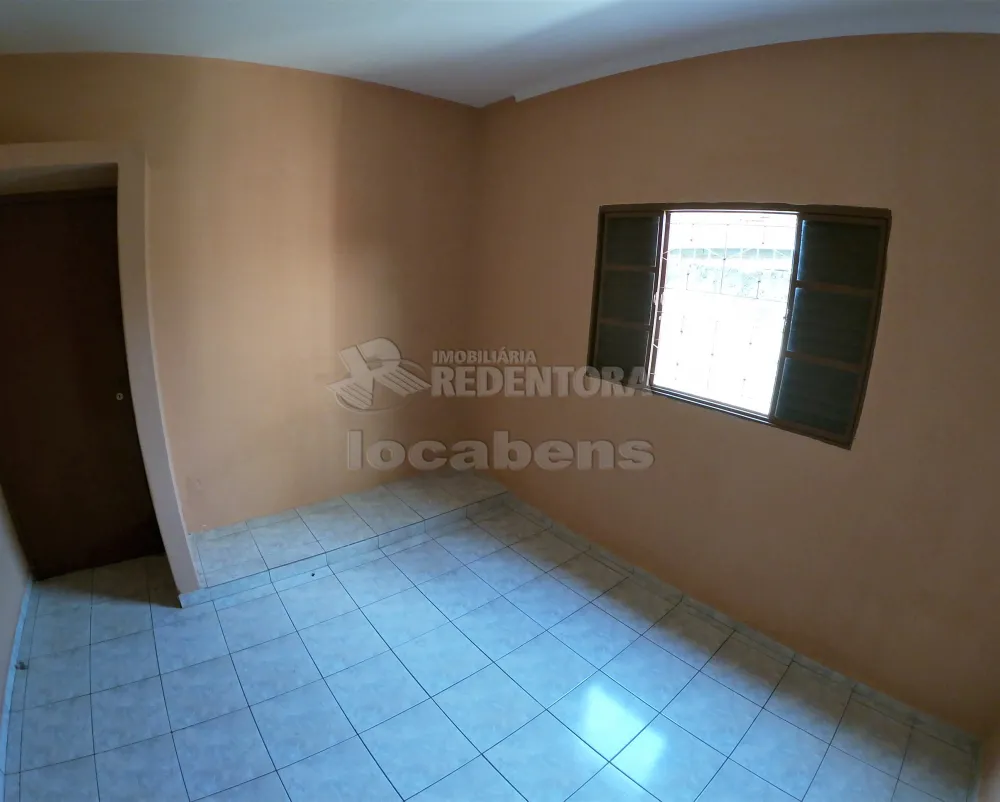 Alugar Casa / Padrão em São José do Rio Preto R$ 1.200,00 - Foto 11