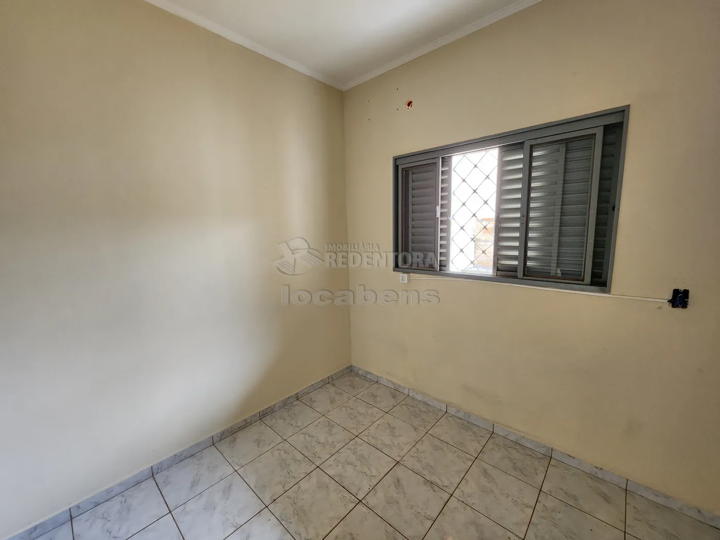 Alugar Casa / Padrão em São José do Rio Preto R$ 2.100,00 - Foto 17