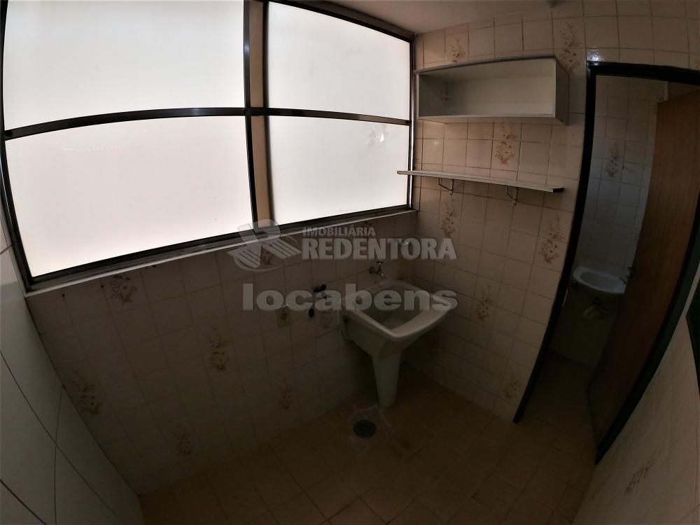 Alugar Apartamento / Padrão em São José do Rio Preto R$ 1.100,00 - Foto 16