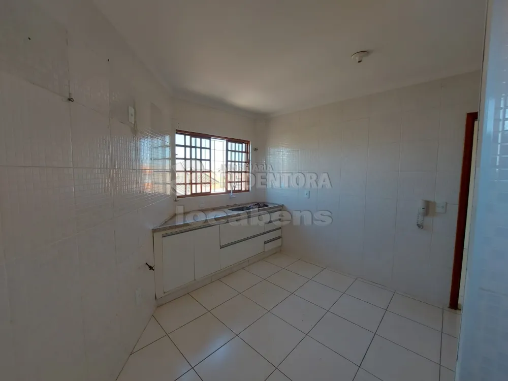 Alugar Apartamento / Padrão em São José do Rio Preto R$ 708,00 - Foto 4