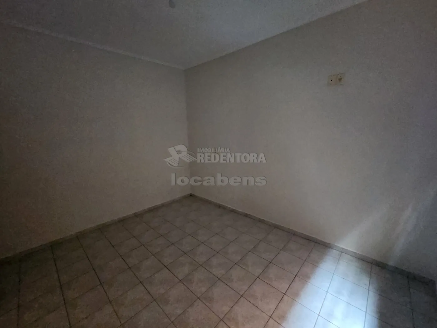 Alugar Casa / Padrão em São José do Rio Preto R$ 1.300,00 - Foto 10