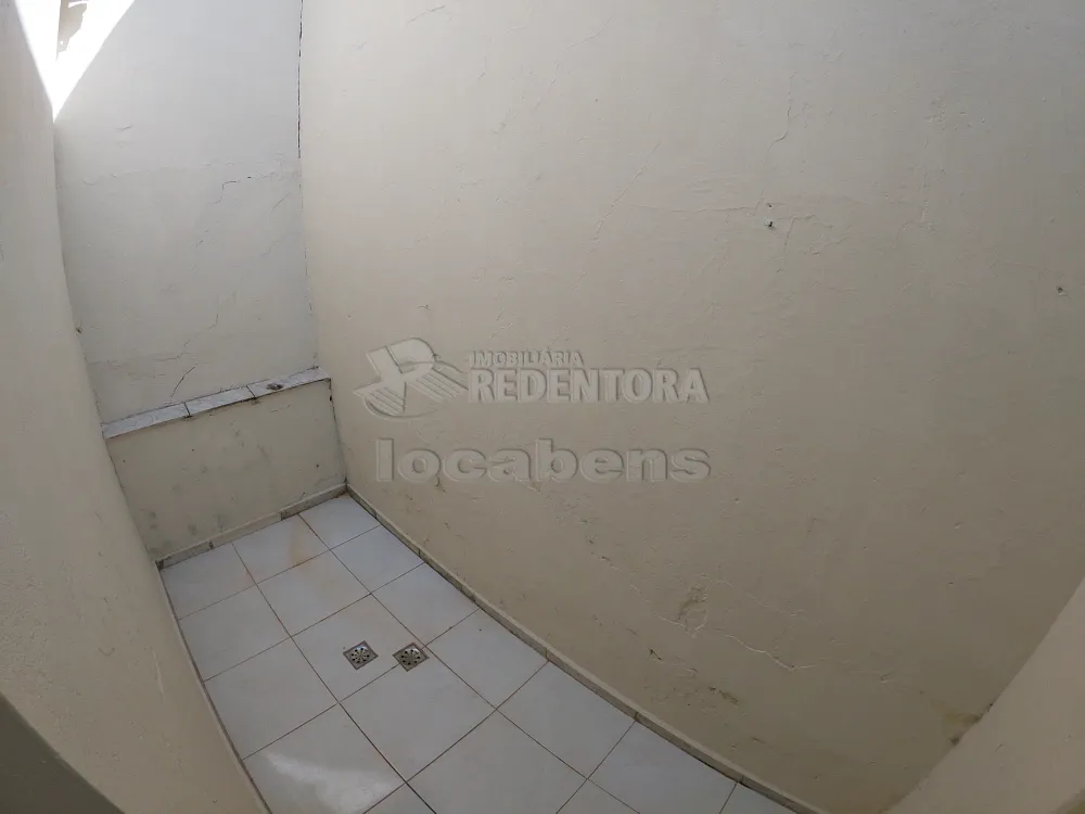 Alugar Casa / Padrão em São José do Rio Preto R$ 780,00 - Foto 11