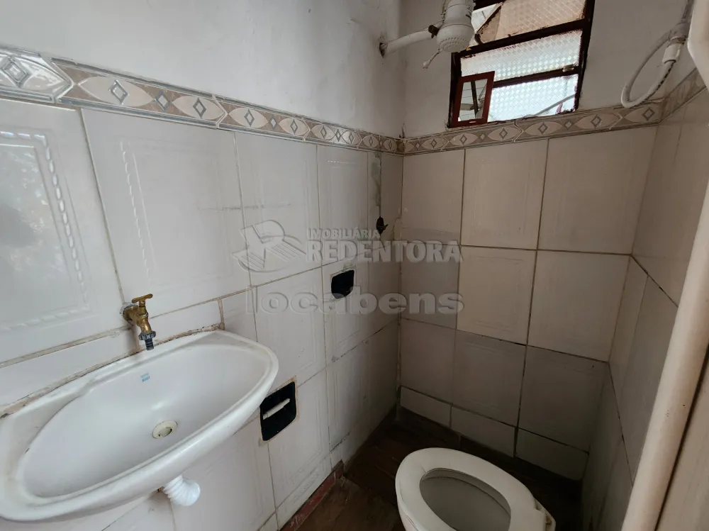 Alugar Casa / Padrão em São José do Rio Preto R$ 550,00 - Foto 6