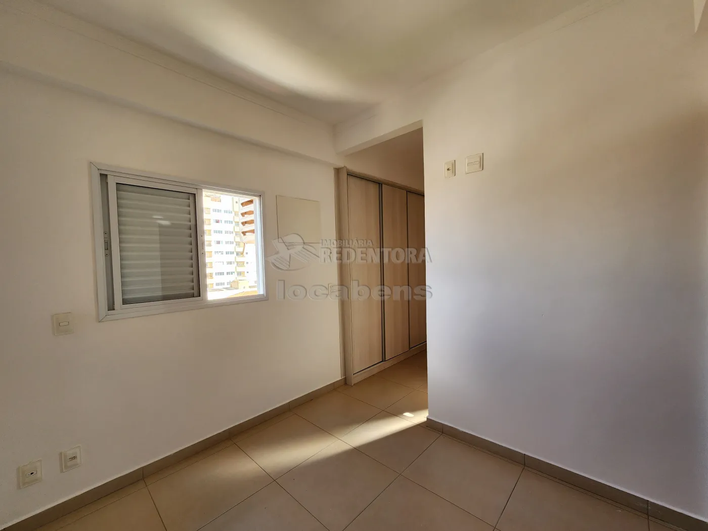 Alugar Apartamento / Padrão em São José do Rio Preto R$ 1.200,00 - Foto 8