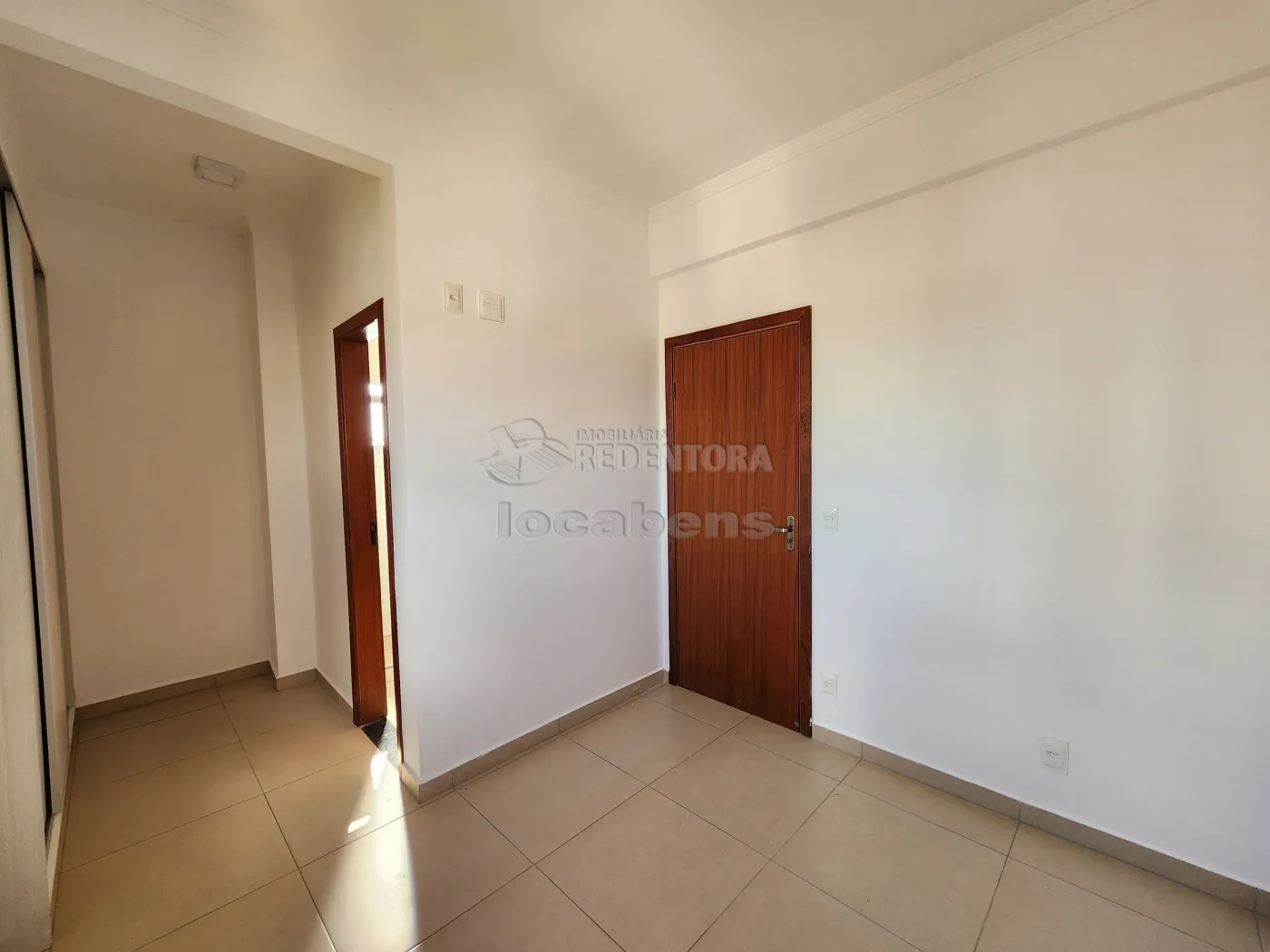 Alugar Apartamento / Padrão em São José do Rio Preto R$ 1.200,00 - Foto 9