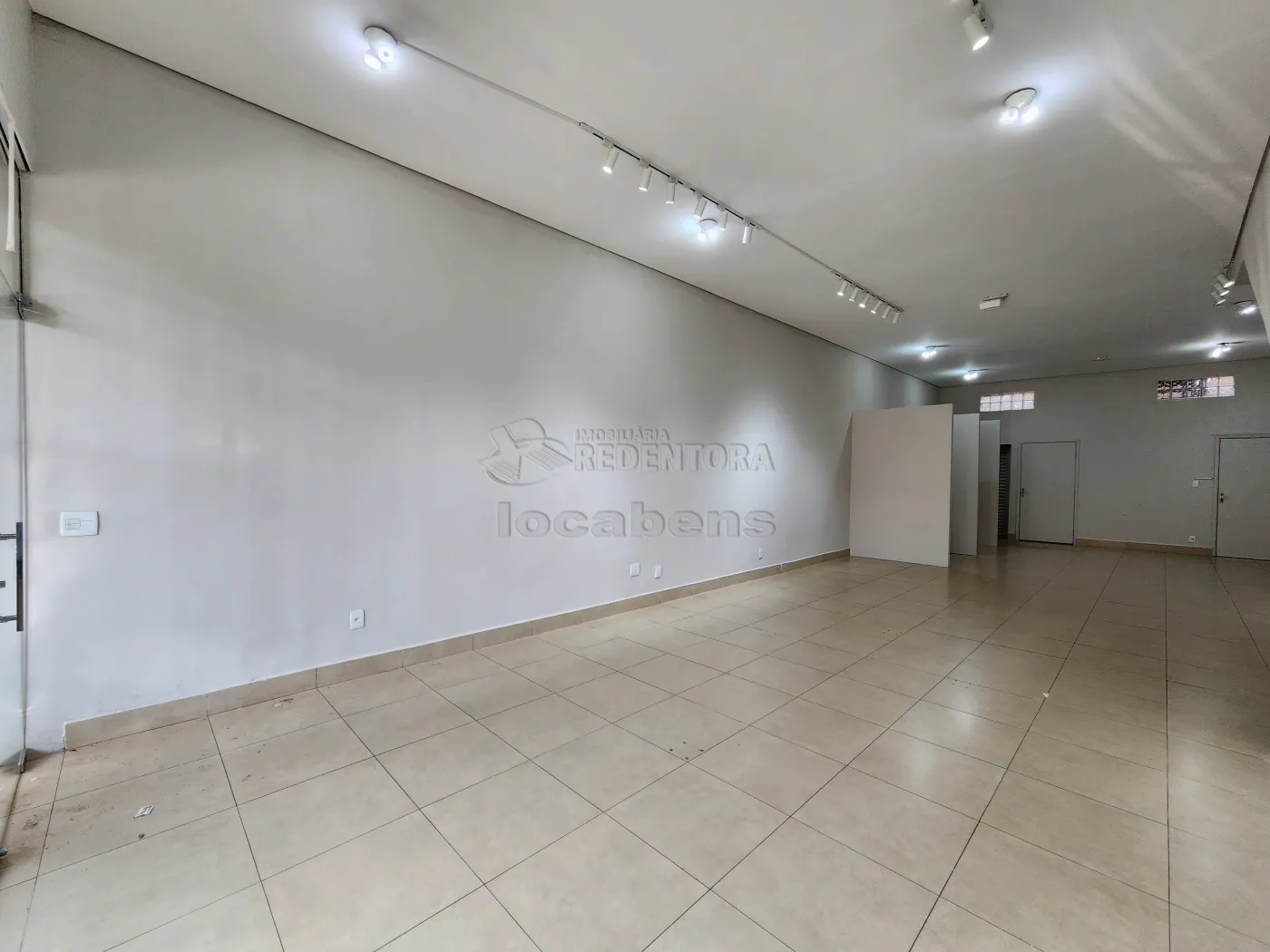 Comprar Comercial / Salão em São José do Rio Preto - Foto 2