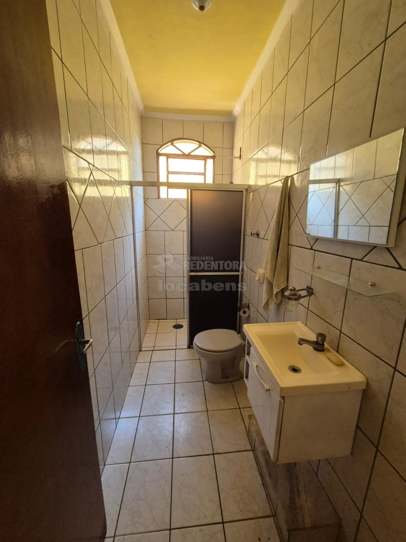 Alugar Casa / Padrão em São José do Rio Preto R$ 1.600,00 - Foto 6