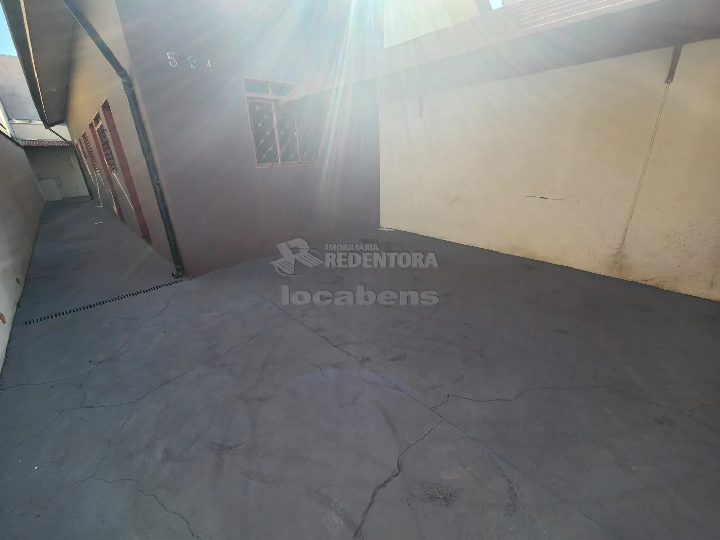 Alugar Casa / Padrão em São José do Rio Preto R$ 780,00 - Foto 1