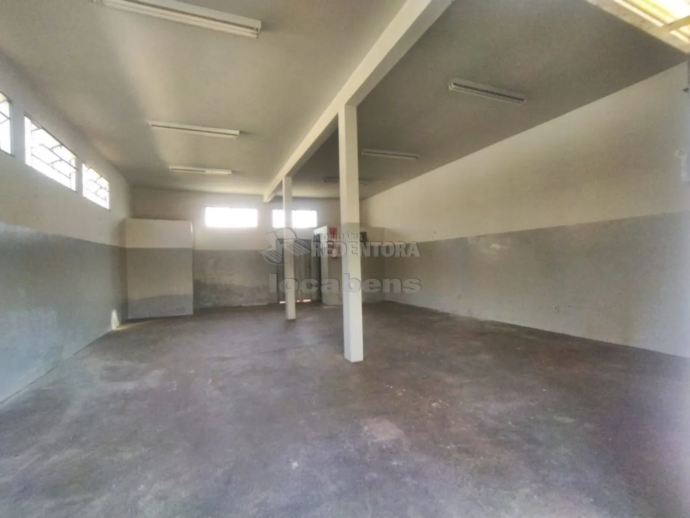 Alugar Comercial / Salão em São José do Rio Preto R$ 1.300,00 - Foto 5