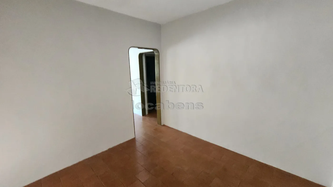 Casa para alugar com 2 quartos, 75m² - Foto 4