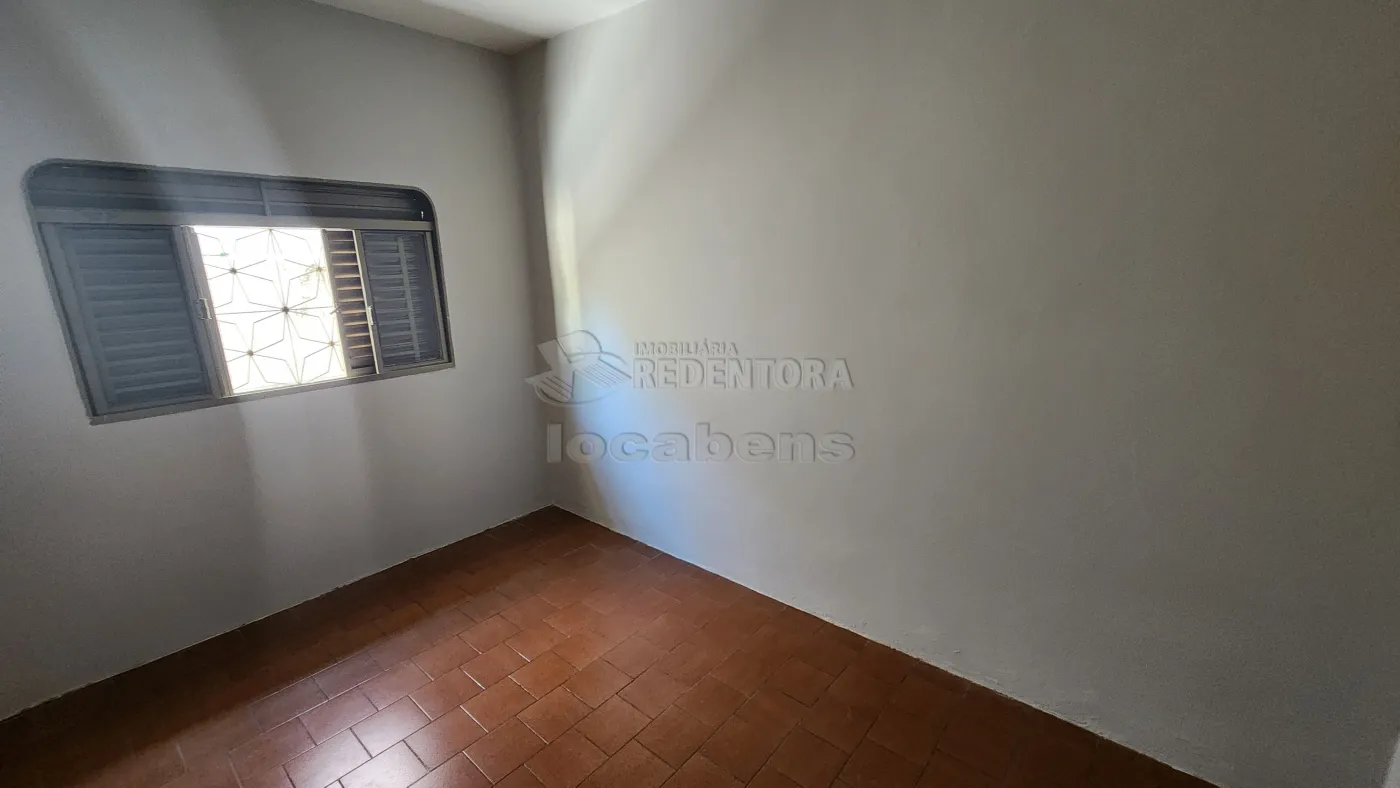 Casa para alugar com 2 quartos, 75m² - Foto 9