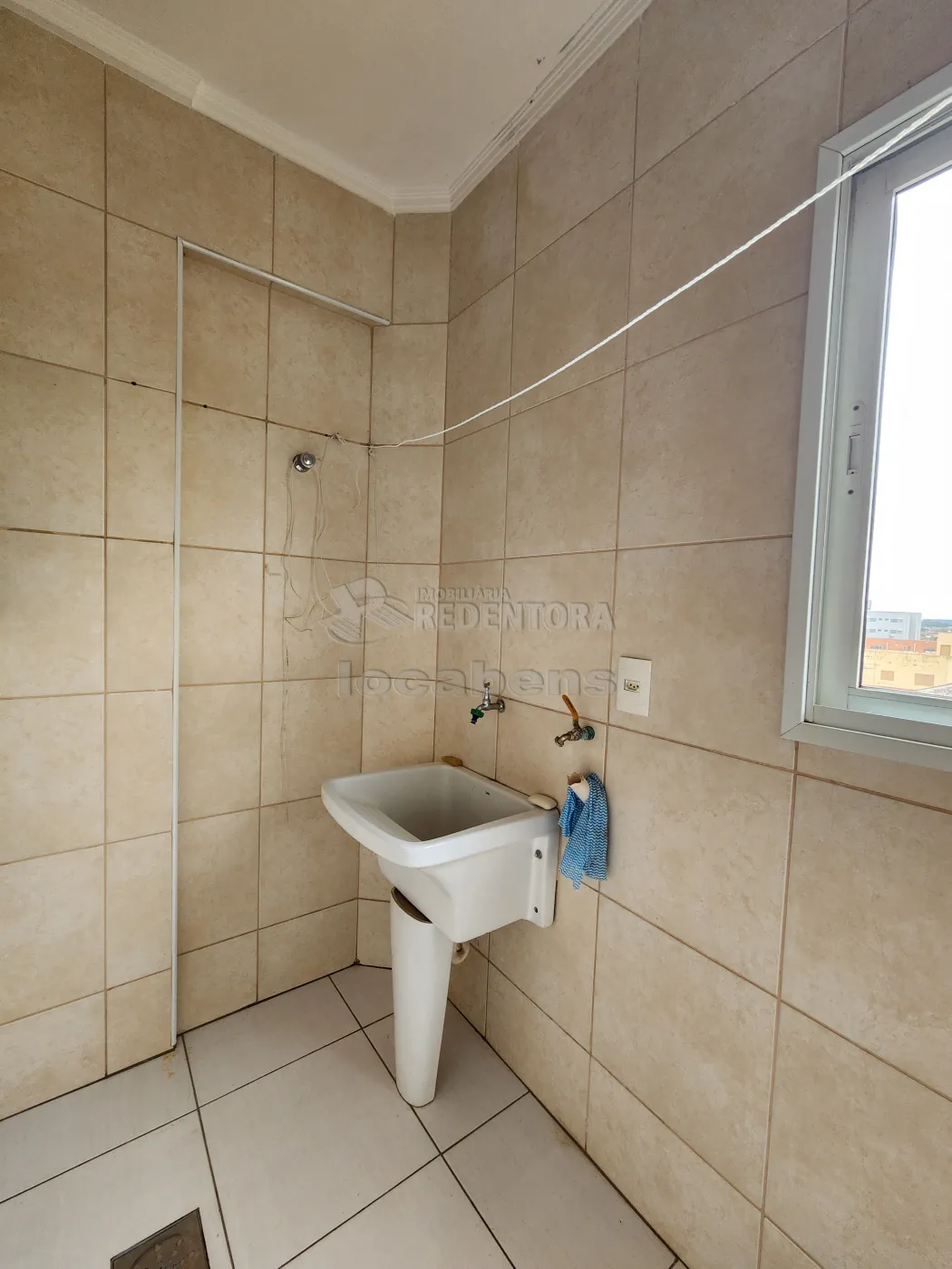 Alugar Apartamento / Padrão em São José do Rio Preto R$ 1.250,00 - Foto 6