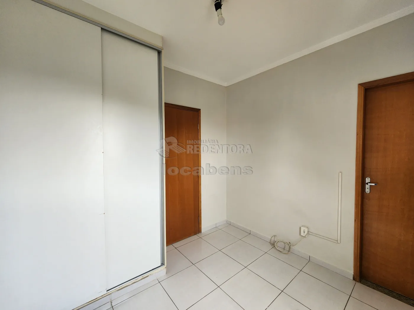 Alugar Apartamento / Padrão em São José do Rio Preto R$ 1.250,00 - Foto 8