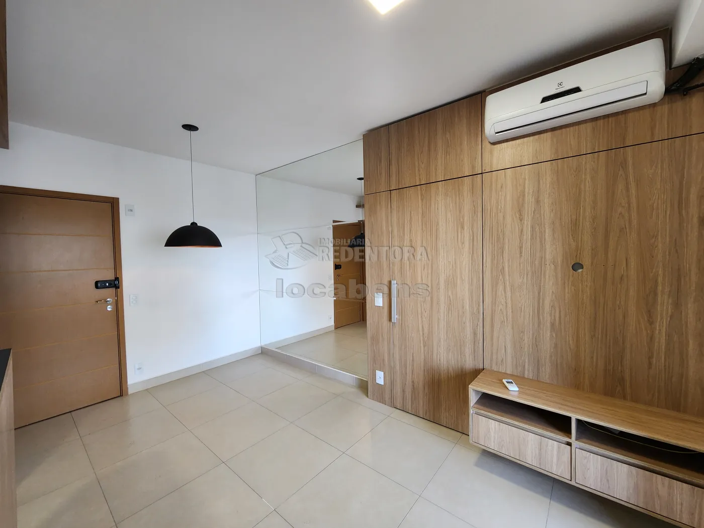 Apartamento para alugar com 2 quartos, 65m² - Foto 2