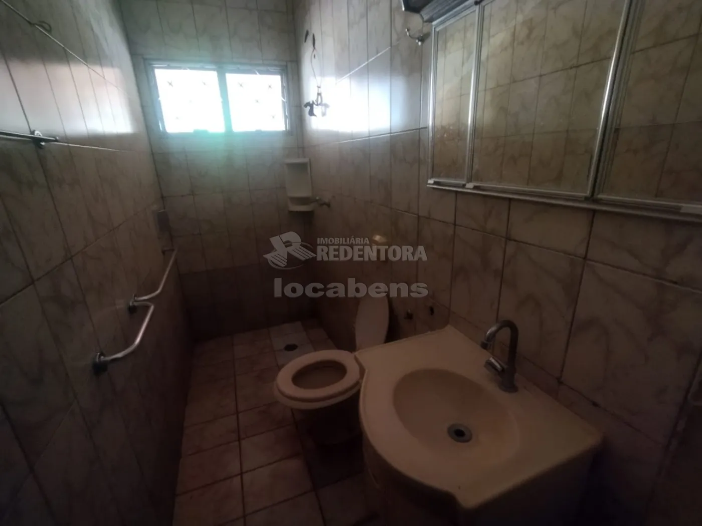 Alugar Casa / Padrão em São José do Rio Preto R$ 1.400,00 - Foto 12