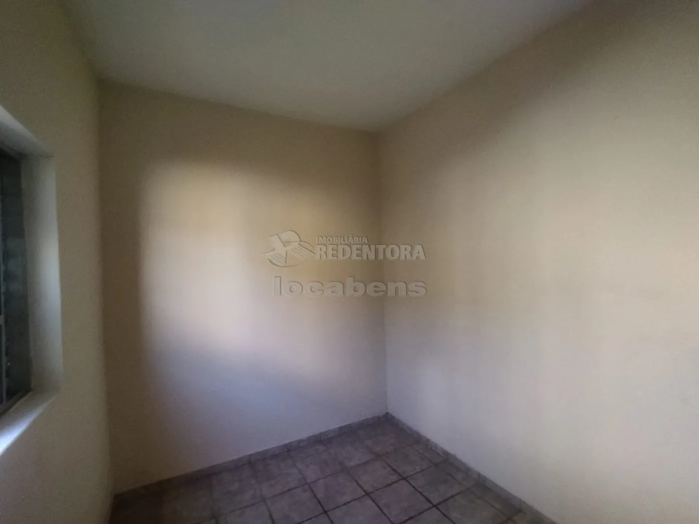 Alugar Casa / Padrão em São José do Rio Preto R$ 1.400,00 - Foto 10