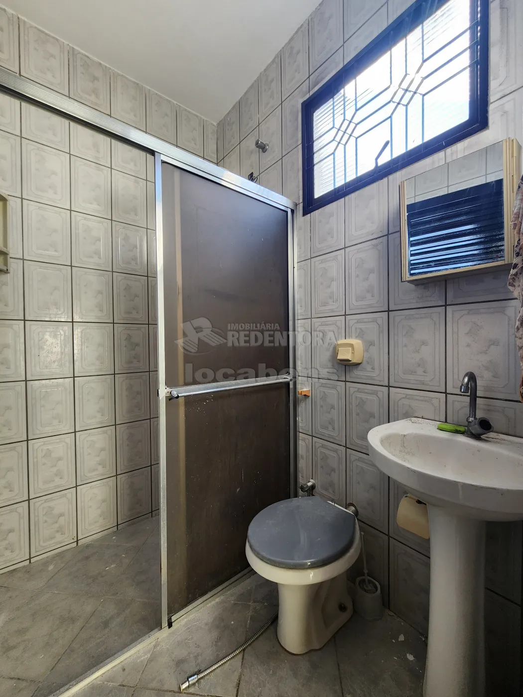 Alugar Casa / Padrão em São José do Rio Preto R$ 850,00 - Foto 6