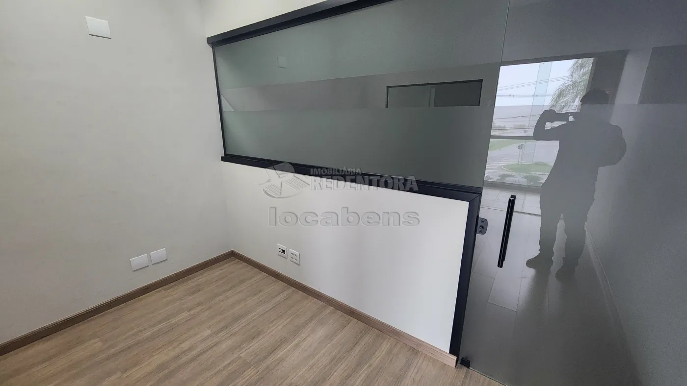 Alugar Comercial / Sala em São José do Rio Preto apenas R$ 2.300,00 - Foto 3